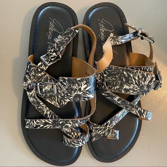 Patricia Nash Fidella sandal in EUC - Picture 1 of 5